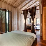 Chalet Savannaketh *